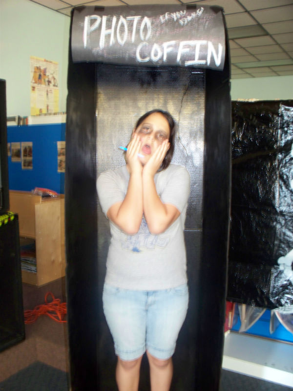 Zombie Prom Coffin 2-